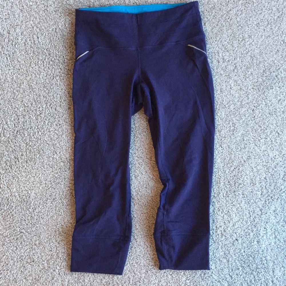 Plum small Athleta capris